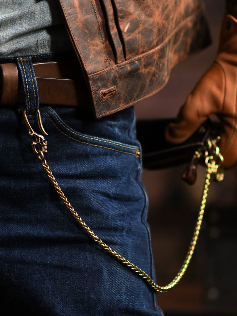 Guide for Wearing Chain Wallets