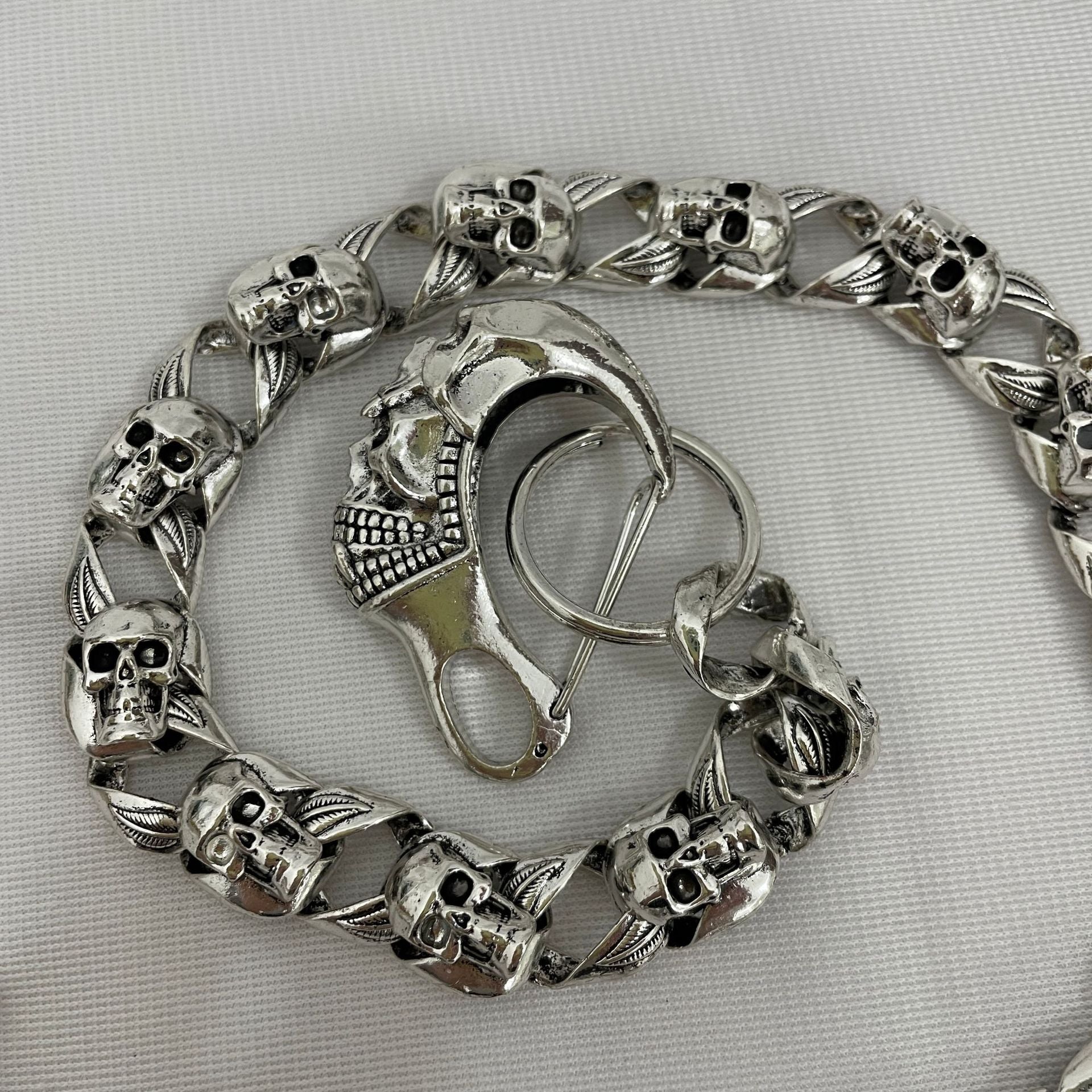 Silver Mens Skull Wallet Chains Cool Skull Wallet Chain Badass Skull P Chain For Men