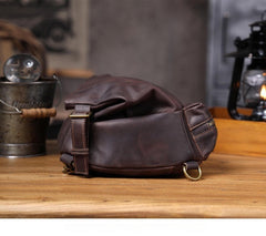 Sling bag for big man - top handle and carry loop detail