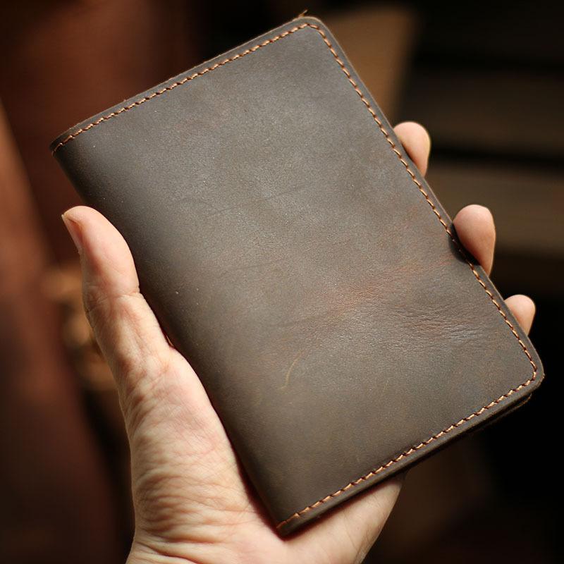 Casual Brown Handmade Leather Mens Bifold Passport Holder Travel Wallet Holder For Men