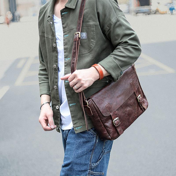 Brown Leather Mens Casual Courier Bags Messenger Bags 10 inches Postman Bag For Men
