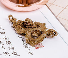 Chinese Dragon Keyring Brass Moto KeyChains Hook Keyring Dragon Moto Key Holder Key Chain Key Rings for Men