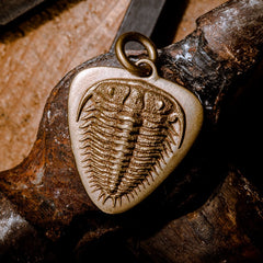 Cool Trilobites Brass Keyring Moto KeyChains Trilobites Keyring Moto Key Holders Key Chain Key Ring for Men