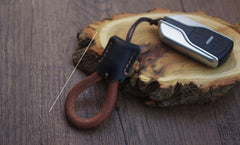 Handmade Leather Keychain Moto KeyChains Key Holders Leather Key Chains Key Ring for Men