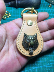 Moto Leather&Brass Keyrings Biker KeyChain Flower Leather Keyring Beige Moto Key Holders Key Chain Key Ring for Men