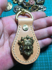 Moto Leather&Brass Keyrings Biker KeyChain Flower Leather Keyring Beige Moto Key Holders Key Chain Key Ring for Men