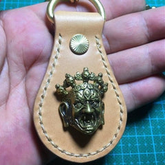 Moto Leather&Brass Keyrings Biker KeyChain Mahākāla Leather Keyring Beige Moto Key Holders Key Chain Key Ring for Men
