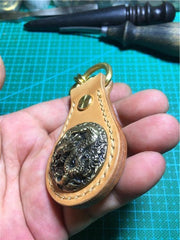 Moto Leather&Brass Keyrings Biker KeyChain Flower Leather Keyring Beige Moto Key Holders Key Chain Key Ring for Men