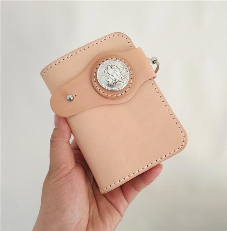 Wallet Small Wallet Men Wallet And Key Chain for Sale in Duluth, GA -  OfferUp