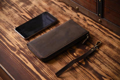 Handmade Leather Mens Cool Long Leather Wallet Zipper Clutch Wallet for Men - iChainWallets